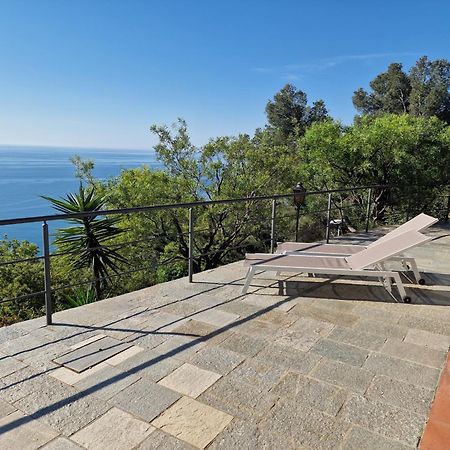 Appartamento In Villa Mimosa แชร์โว ภายนอก รูปภาพ