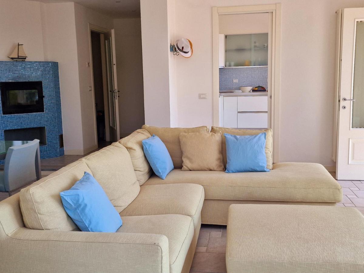 Appartamento In Villa Mimosa แชร์โว ภายนอก รูปภาพ
