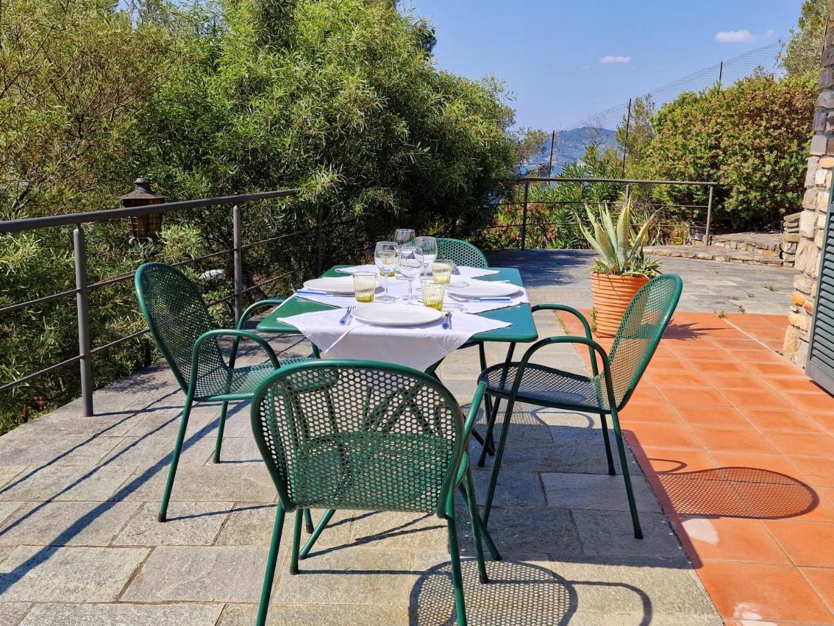 Appartamento In Villa Mimosa แชร์โว ภายนอก รูปภาพ