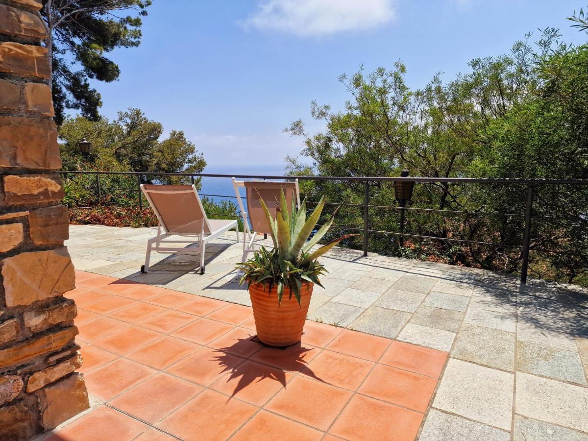 Appartamento In Villa Mimosa แชร์โว ภายนอก รูปภาพ